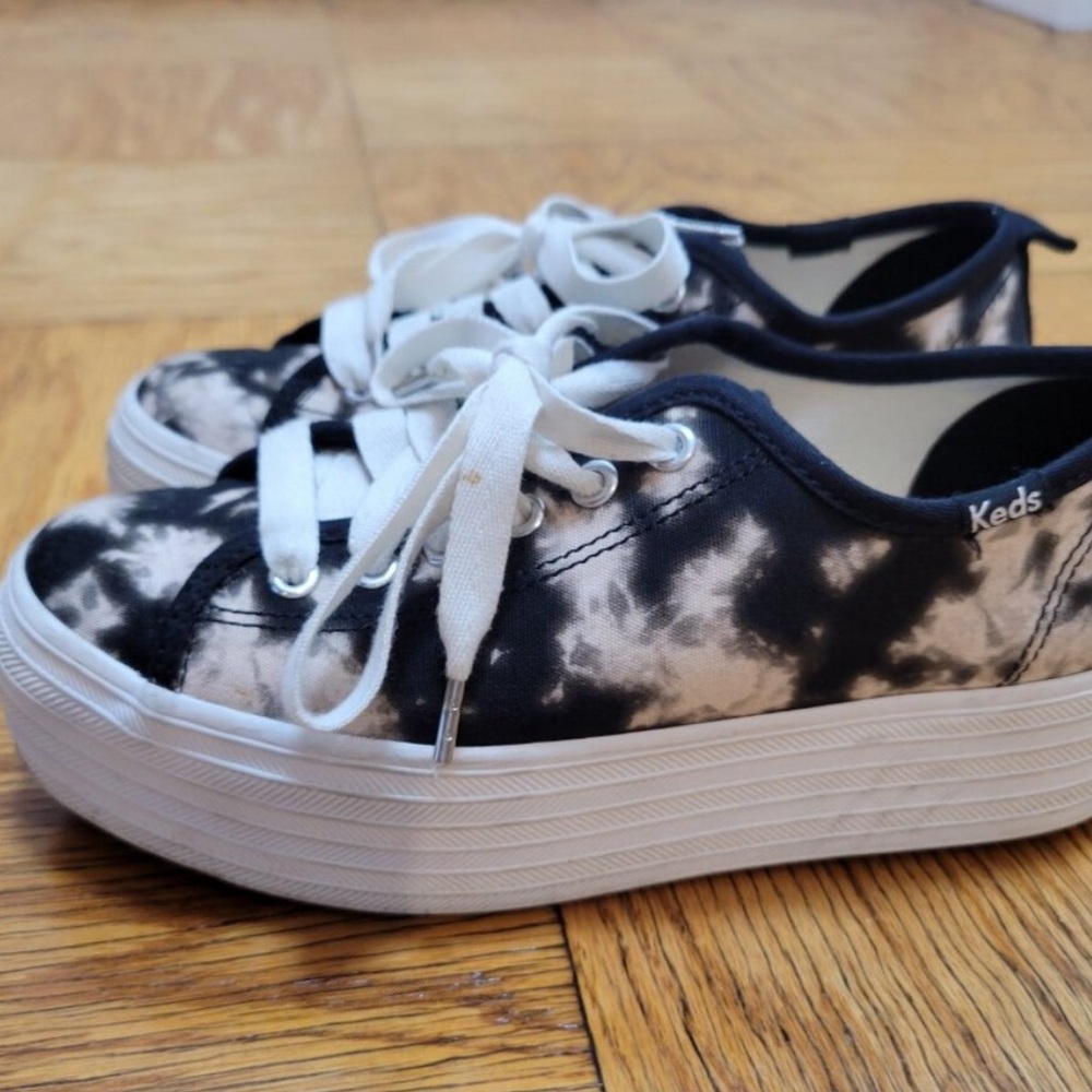 Keds ADORABLE women’s Size 5 Platform Black/Pale Pink Tie-dye tennis shoes 🤗